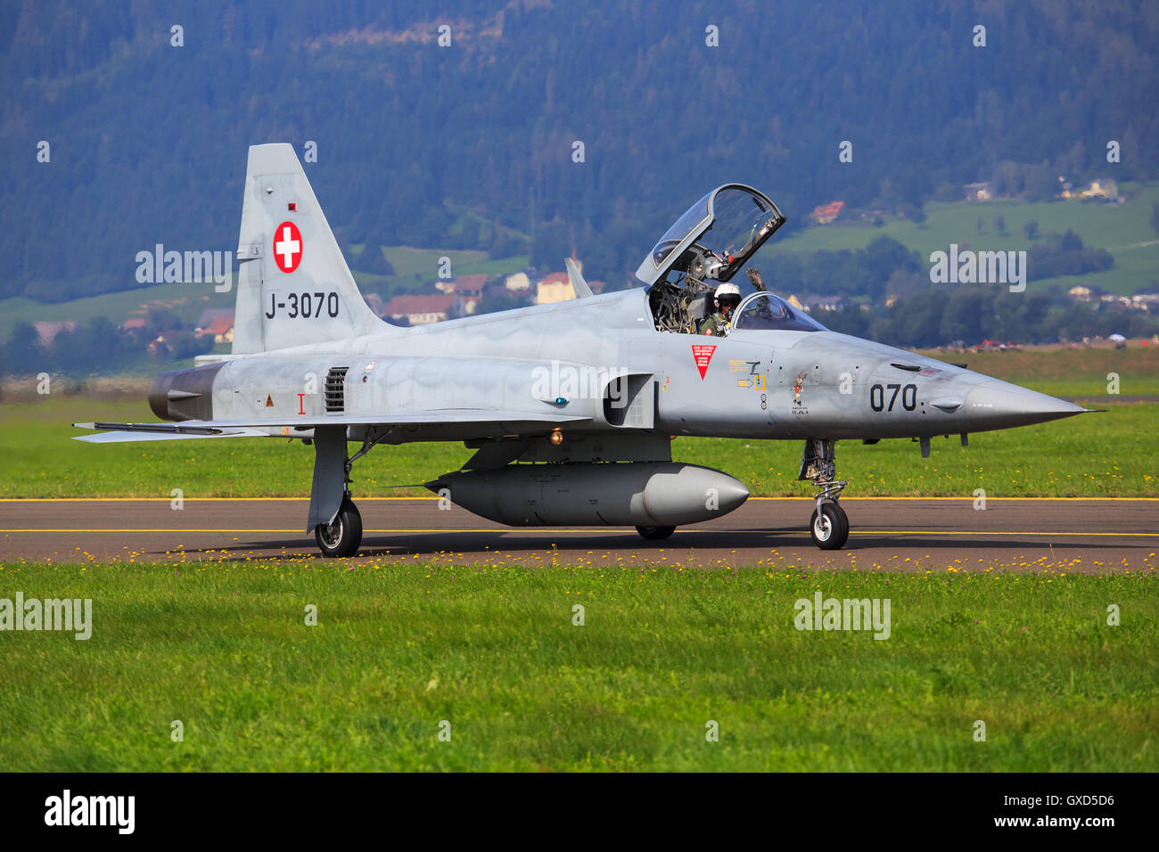 ZELTWEG, STYRIA, AUSTRIA - SEPTEMBER 02: Patroiulle Suisse F5dish Saab 37 Viggen at Airpower in Zeltweg, Austria Stock Photo