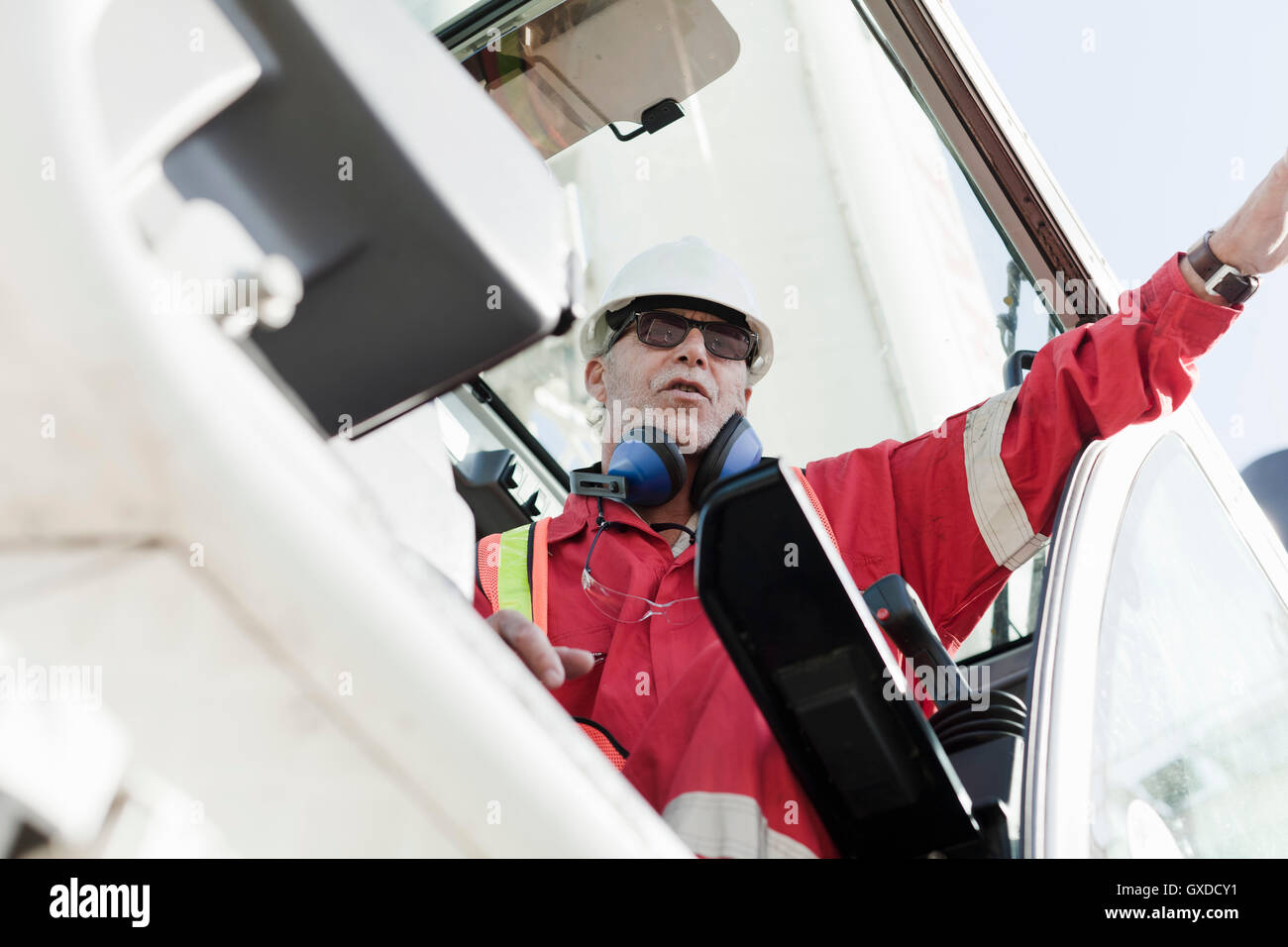Engineer working on oil rig Stock Photo Alamy