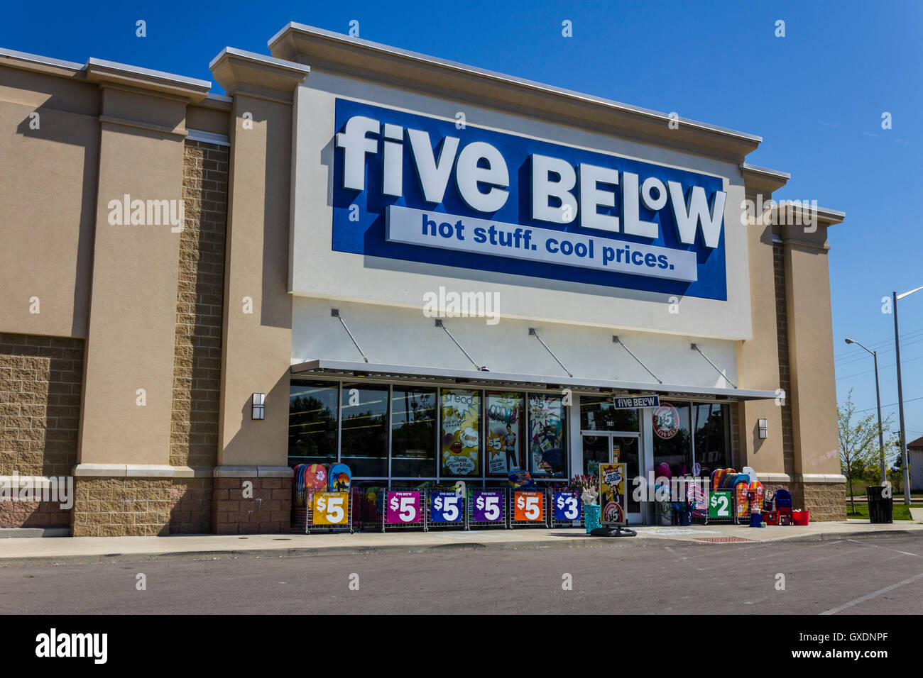 Muncie - Circa August 2016: Five Below Retail Store. Five Below is a chain that sells products that cost up to $5 VI Stock Photo