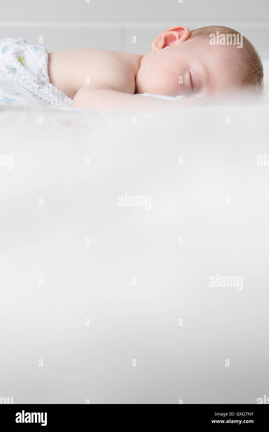 baby boy sleeping bed