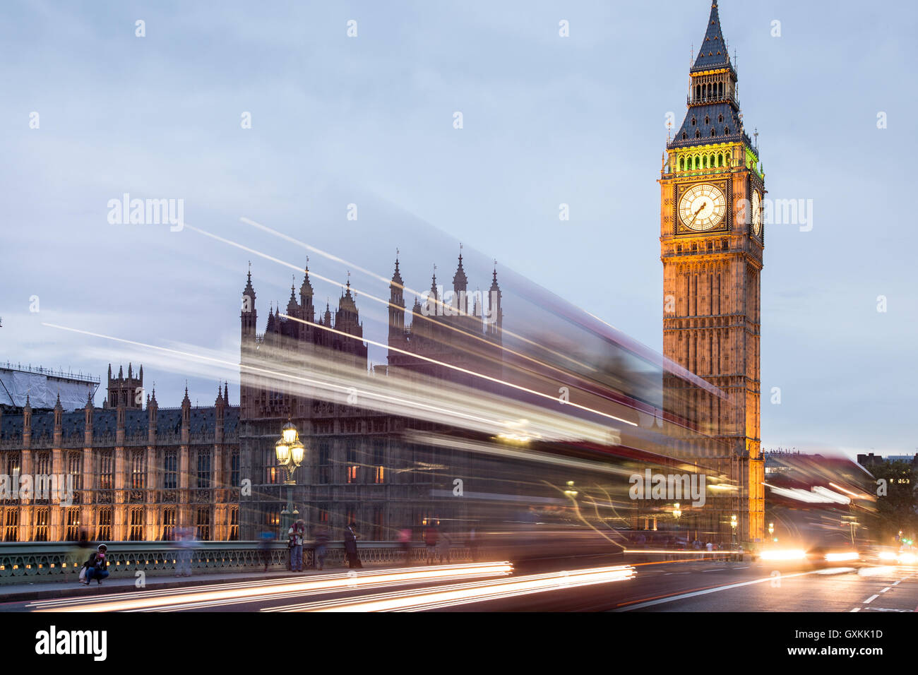 London, 12 September 2016. A sunset over the Westminster Palace in a cloudy day seen from Westminster Bride. Stock Photo