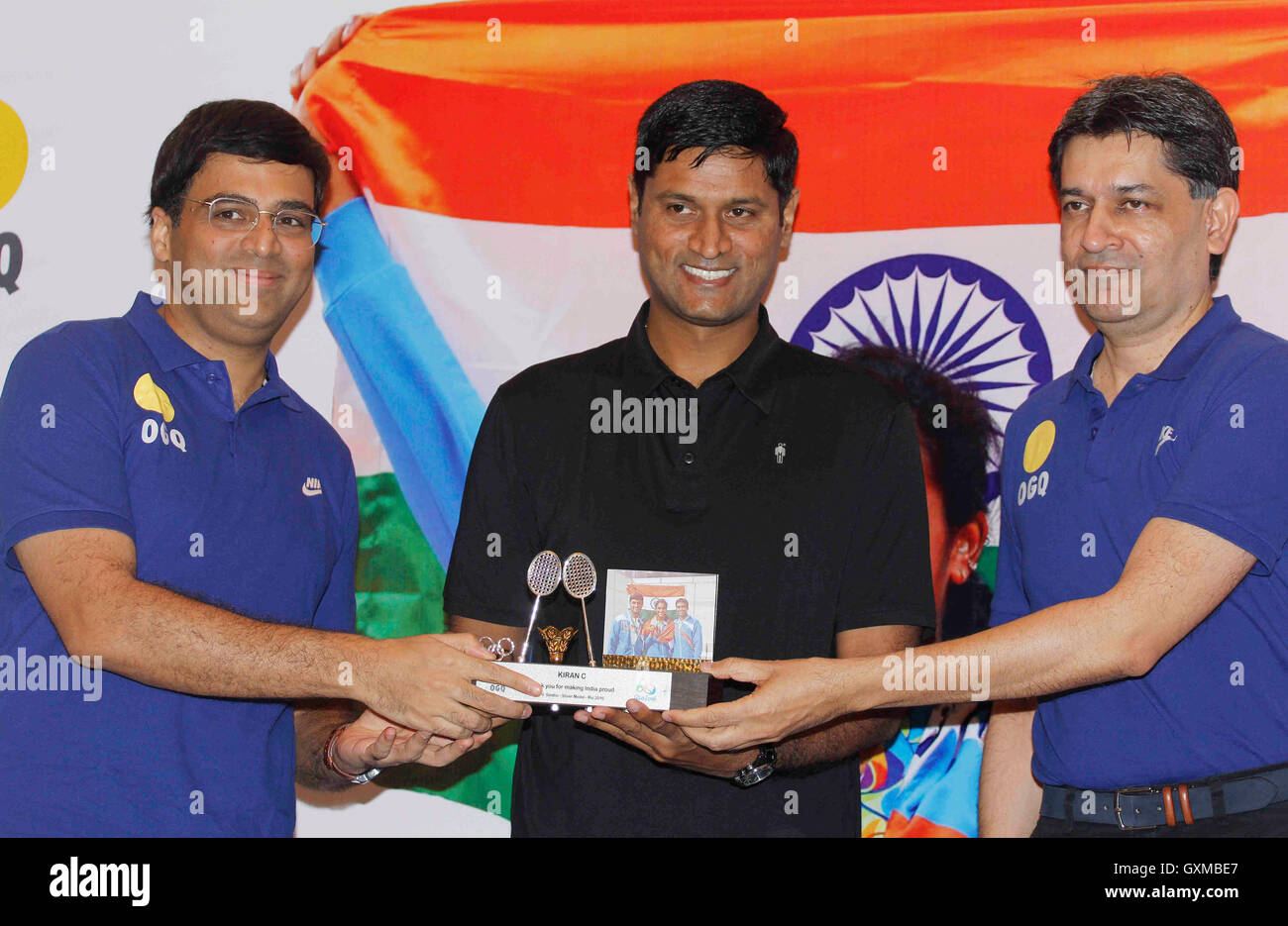 Indian chess Grandmaster Viswanathan Anand billiard Geet Sethi PV Sindhu physio Kiran Challagundla felicitation function Mumbai Stock Photo