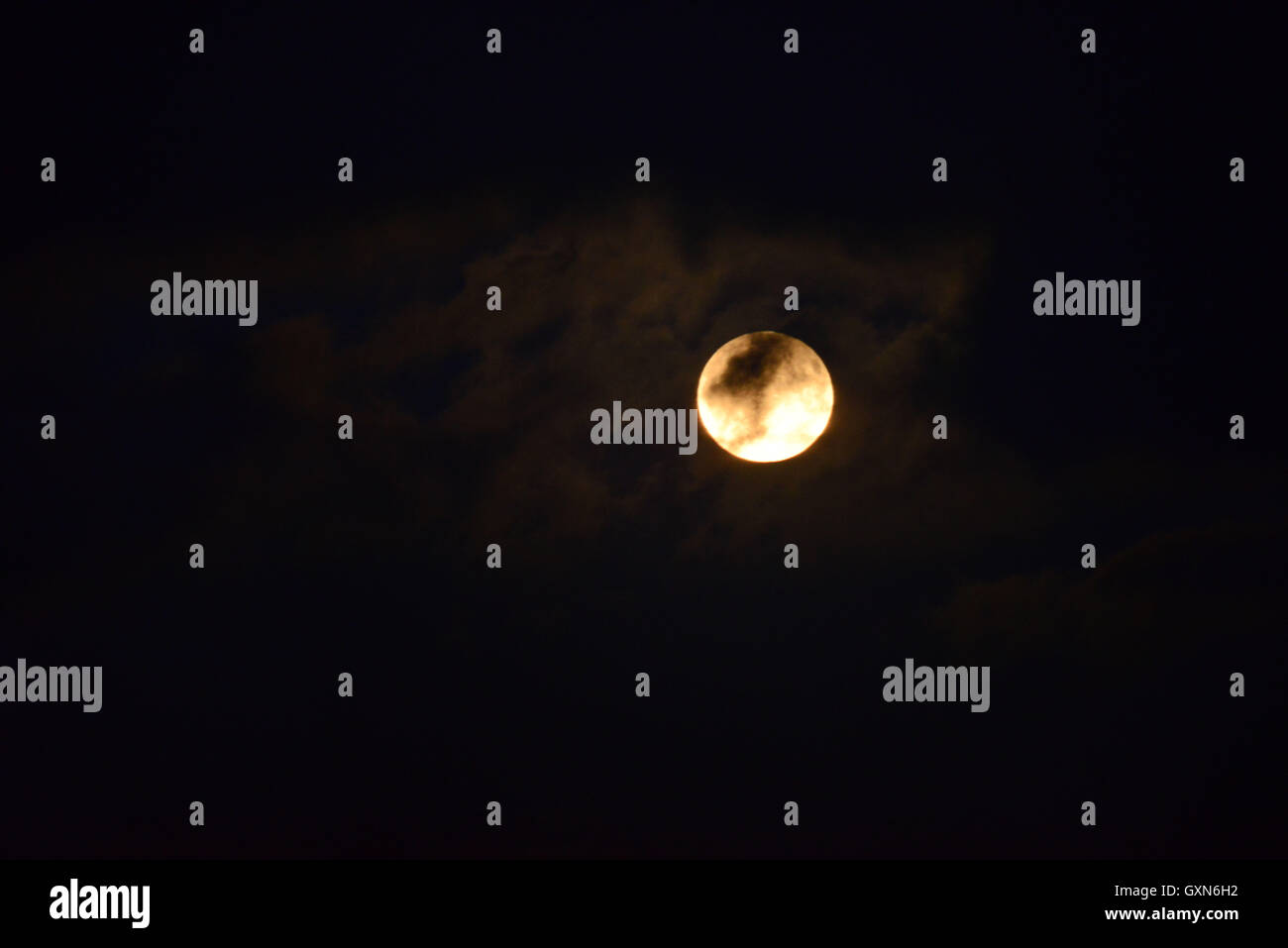 September harvest moon uk hi-res stock photography and images - Alamy