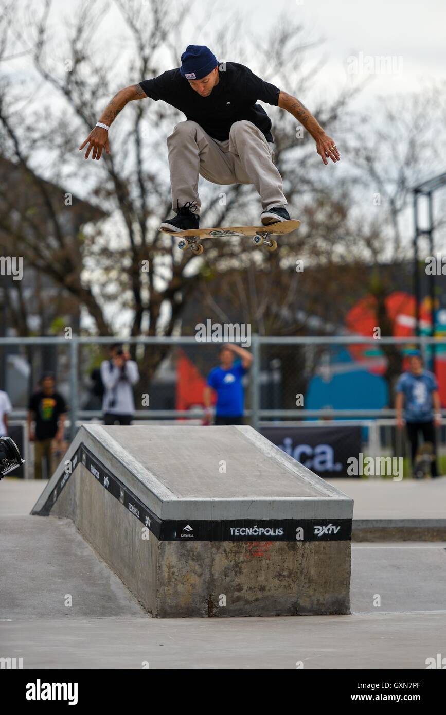 Buenos Aires, Argentina. 16 Sept, 2016. Andrew Reynolds performs during Emerica skateboard team demo at Tecnopolis in Buenos Aires, Argentina. Credit:  Anton Velikzhanin/Alamy Live News Stock Photo
