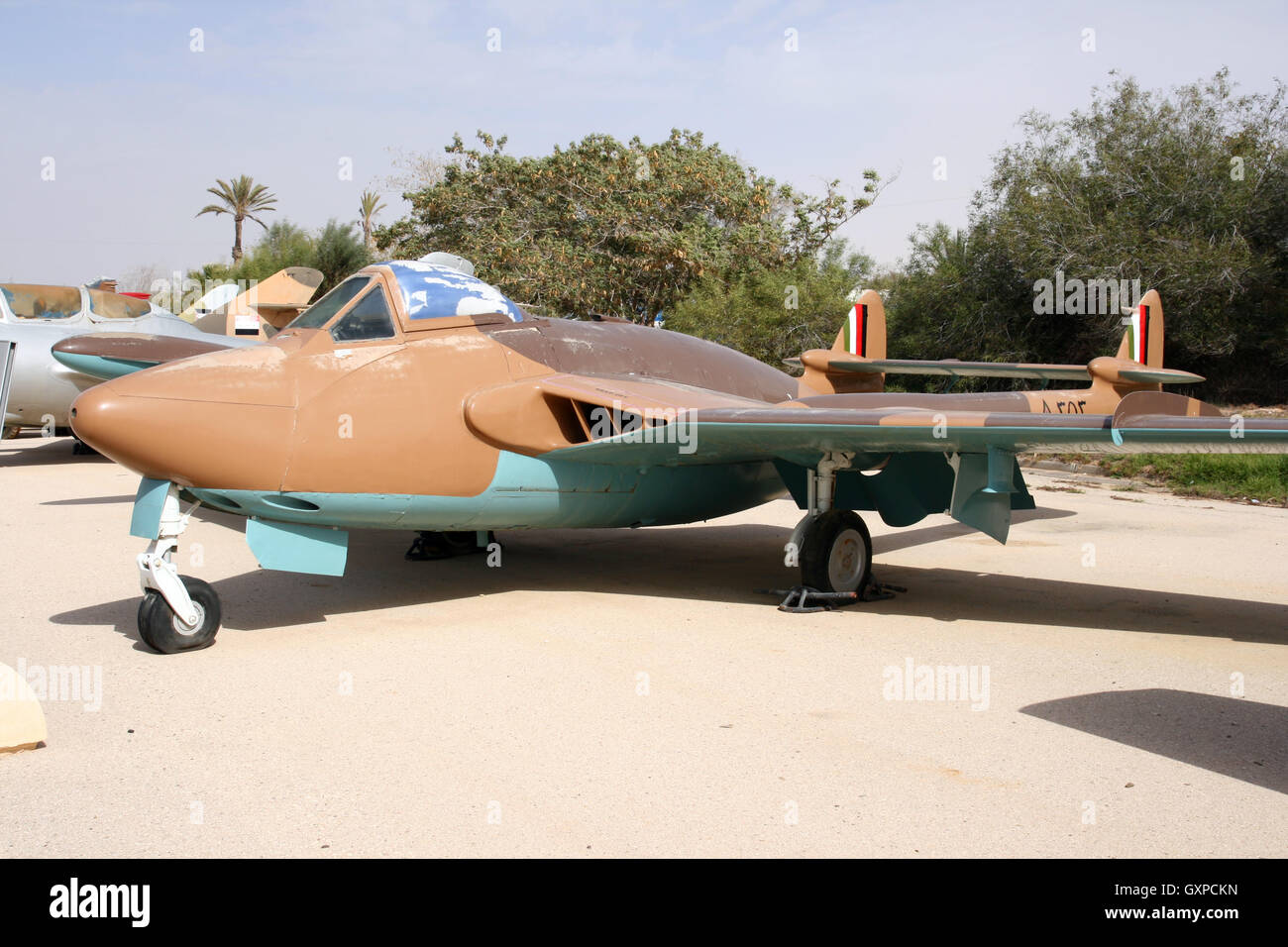 Captured Iraqi Air Force DeHavilland Venom fighter jet on diplay in Hatzerim Airforce Museum in Beersheba, Israël Stock Photo