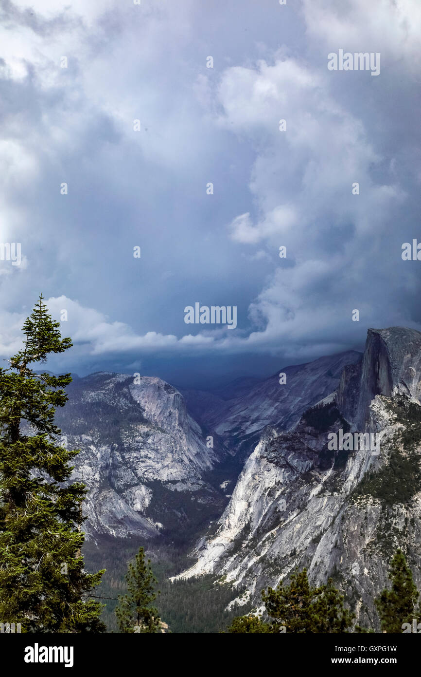 Yosemite National Park from Glacier Point Stock Photo