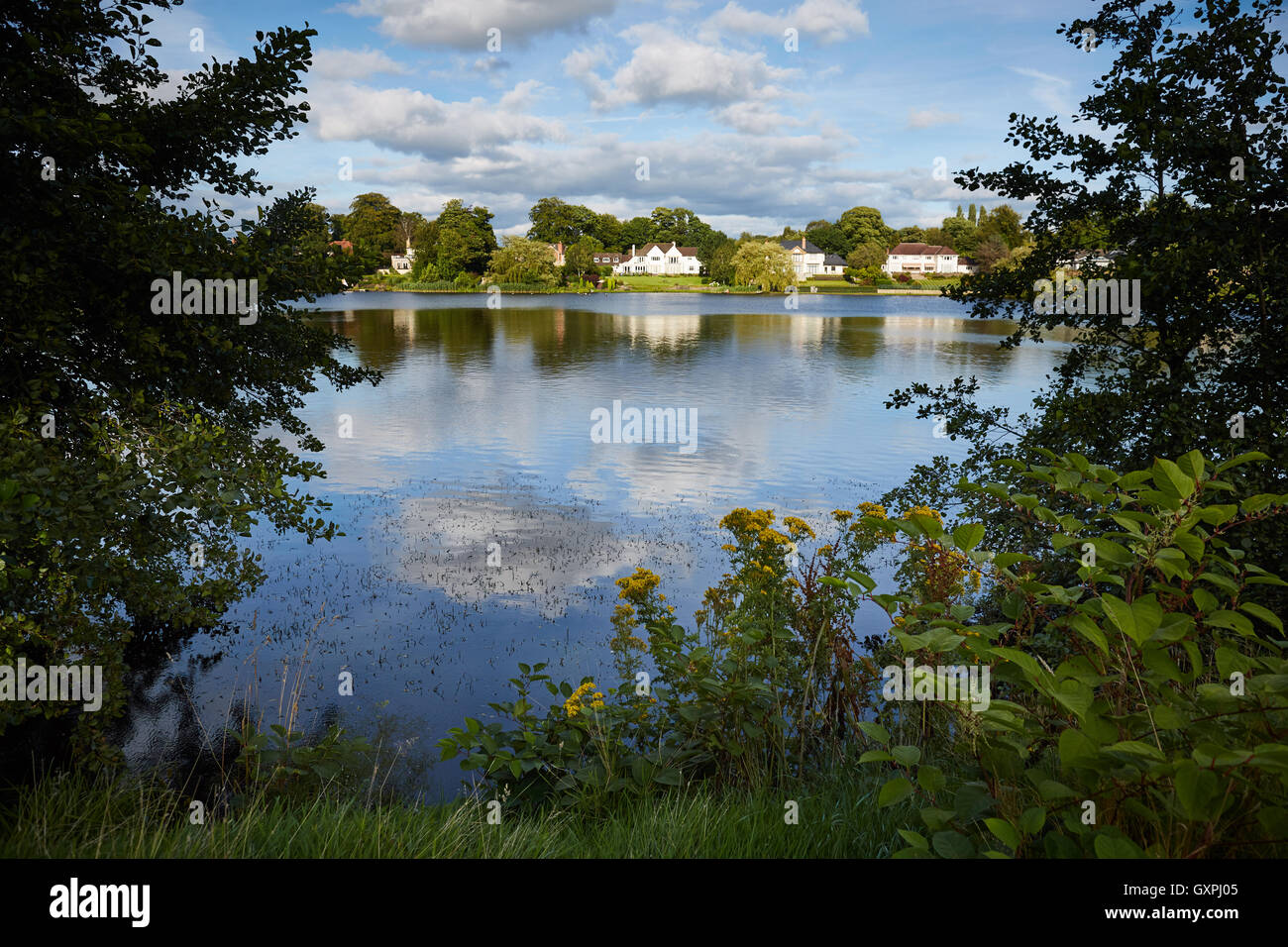Knutsford Mere luxury houses Quality deluxe luxury posh well hiclass