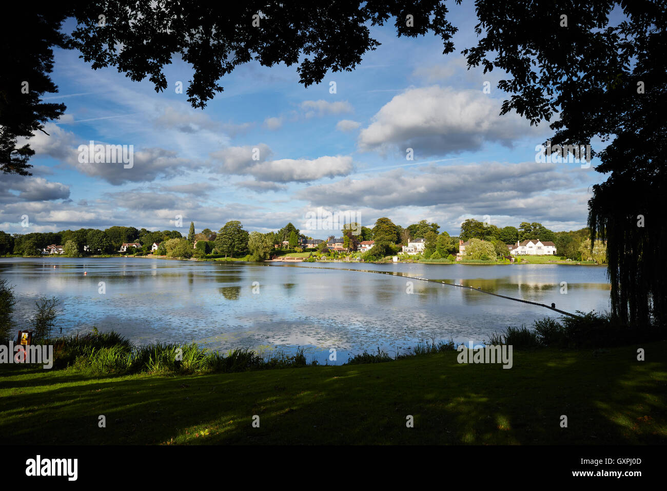 Knutsford Mere luxury houses Quality deluxe luxury posh well hiclass