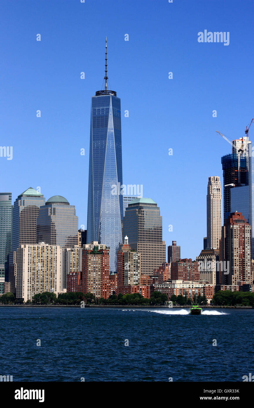 One World Trade Centre from the Hudson River Stock Photo Alamy