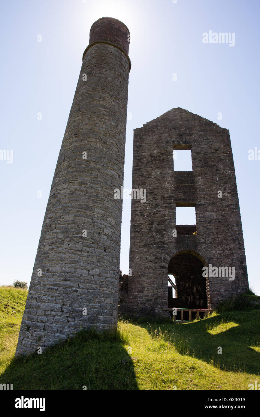 Chimney and engine house of the Magpie Mine - a disused lead mine near Sheldon in the Derbyshire Peak District UK Stock Photo