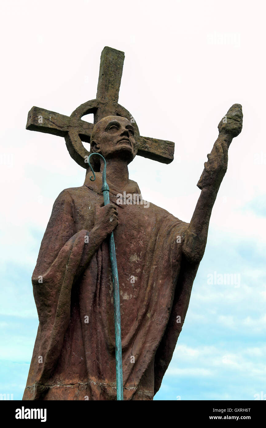 Statue of Saint Aidan, Lindisfarne Priory, Holy Island, Northumberland coast, Northeast England, UK Stock Photo