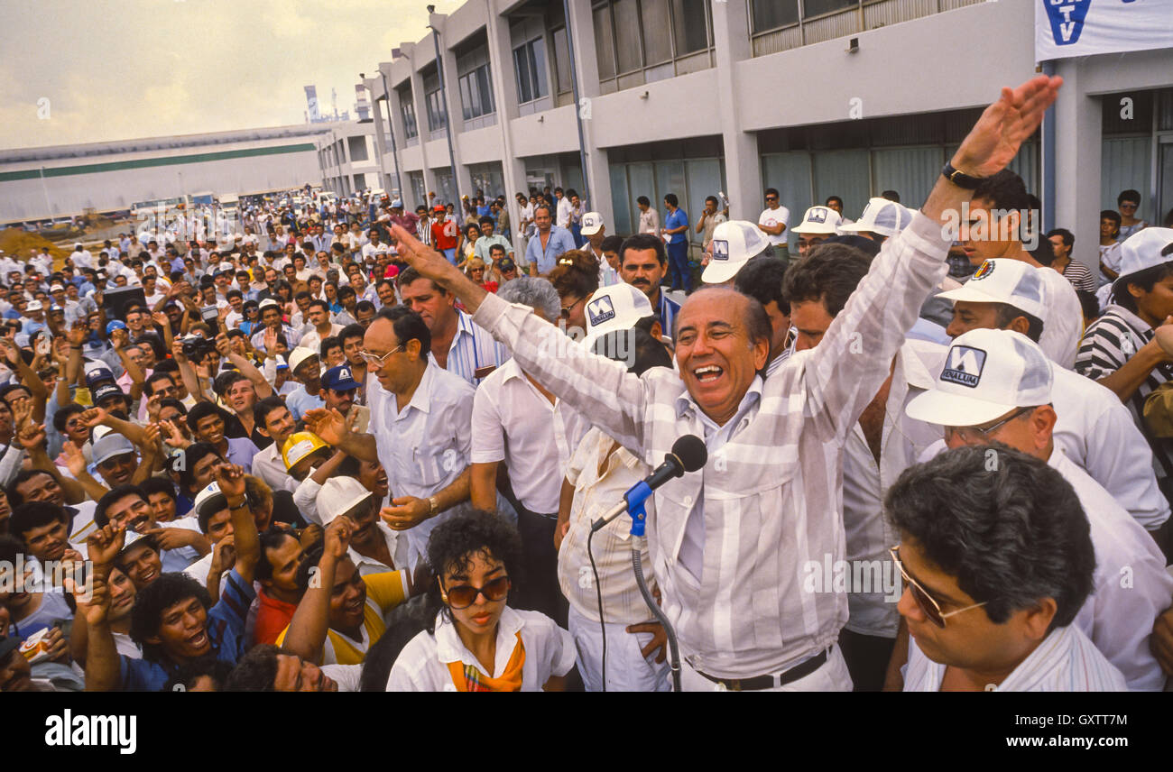 CIUDAD GUAYANA, VENEZUELA - Presidential candidate Carlos Andres Perez campaigning at Venalum plant, aluminum factory. October 1988 Stock Photo