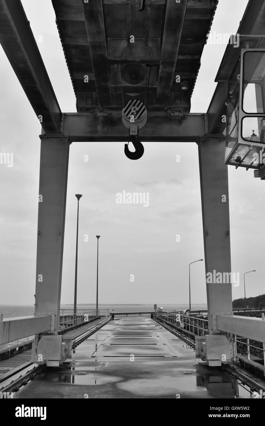 Structure of the dam Stock Photo - Alamy