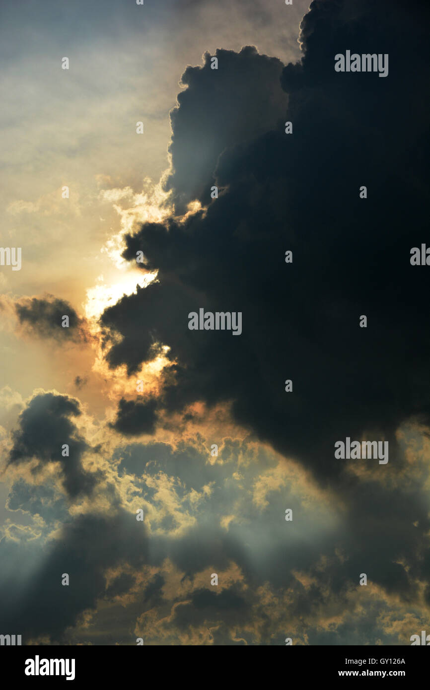 Dramatic cloud formations Stock Photo - Alamy