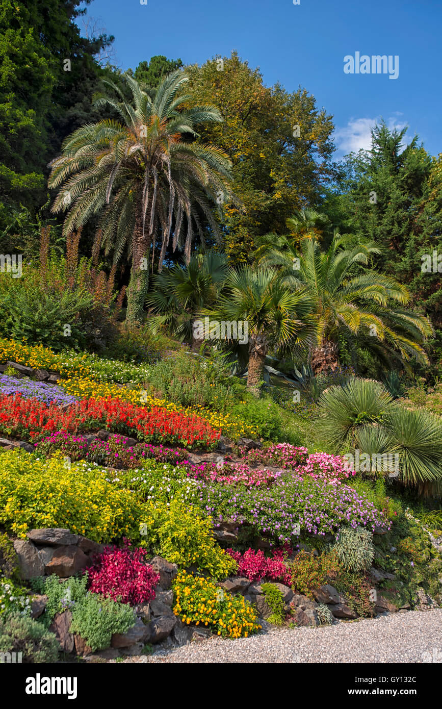 botanical-garden-at-villa-carlotta-in-tr