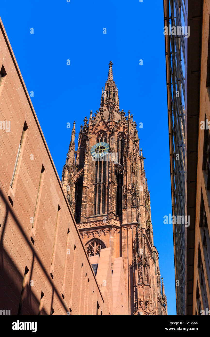 Frankfurt Cathedral bell tower, Kaiserdom Sankt Bartholomäus, Gothic church in the old town of Frankfurt am Main, Germany Stock Photo