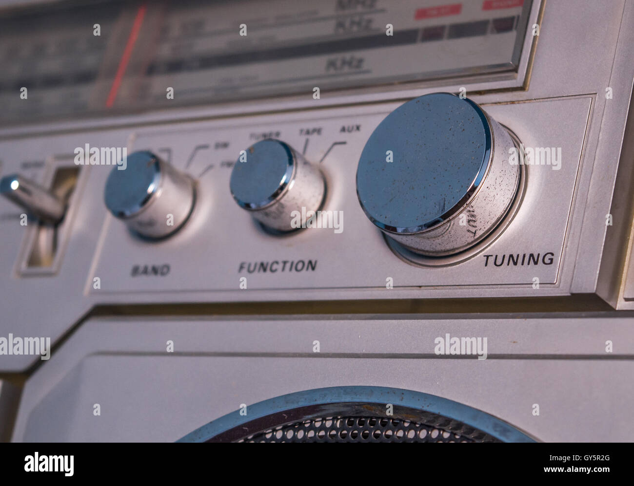Tuning stations (old rusty radio Stock Photo Alamy