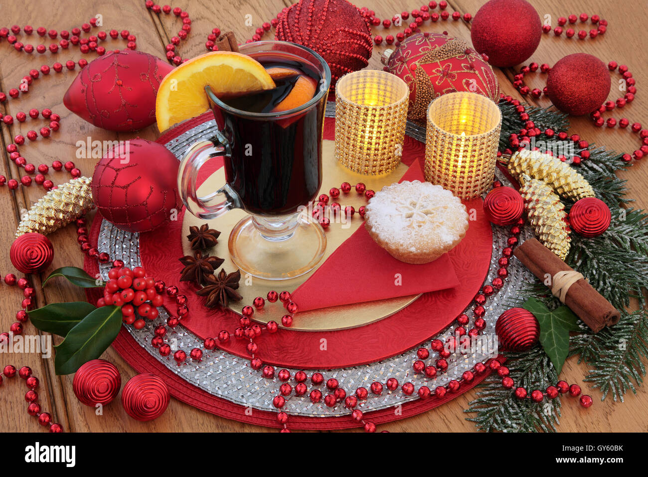 Mulled wine and mince pie hires stock photography and images Alamy