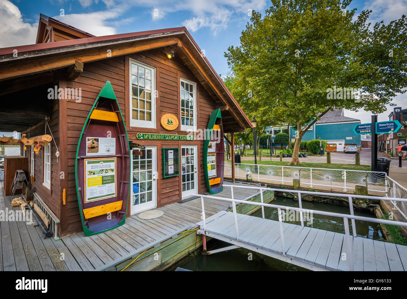 Building on the waterfront, in Alexandria, Virginia Stock Photo Alamy
