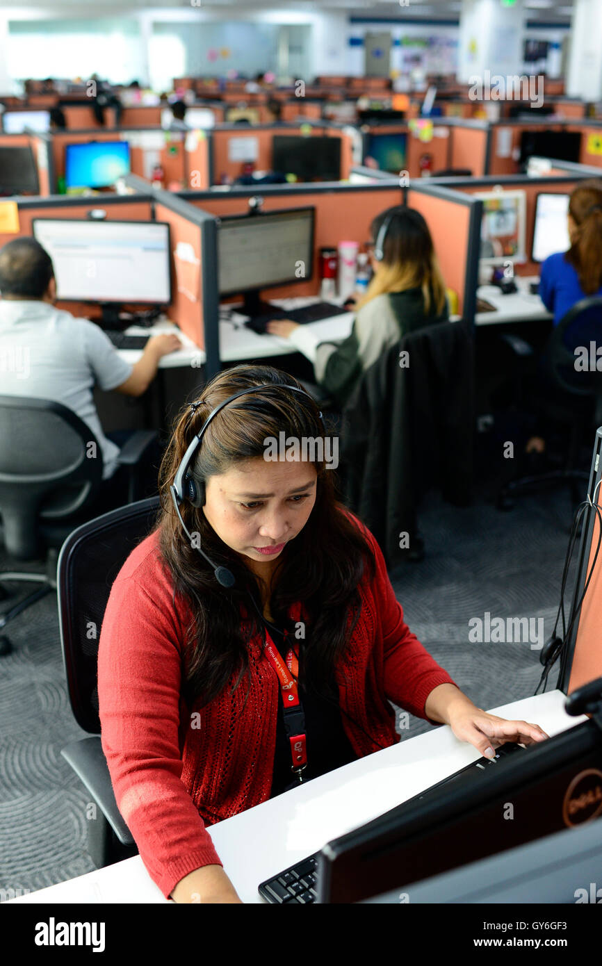 PHILIPPINES, Manila, KPO Knowledge Process Outsorcing, callcenter von Global Learning working for australian clients  / PHILIPPINEN, Manila, KPO Knowledge Process Outsorcing, callcenter von Global Learning arbeitet fuer australische Kunden Stock Photo