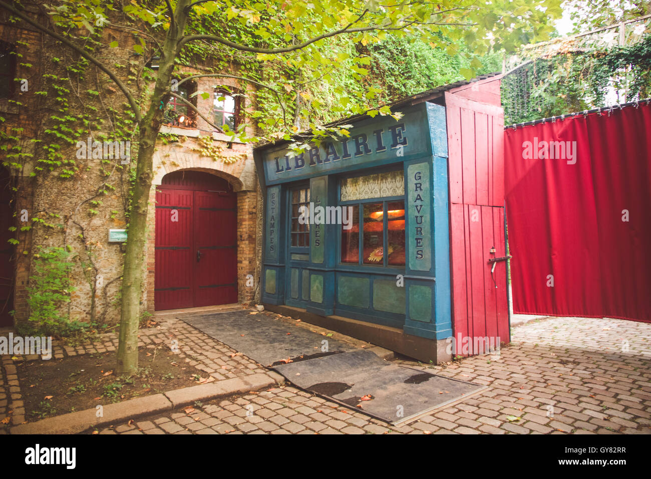Bookstore hires stock photography and images Alamy