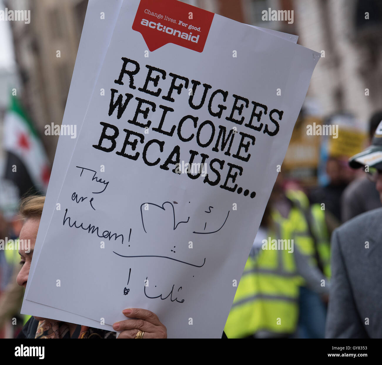 Refugees Square Refugees welcome banner london hi-res stock photography and images - Alamy