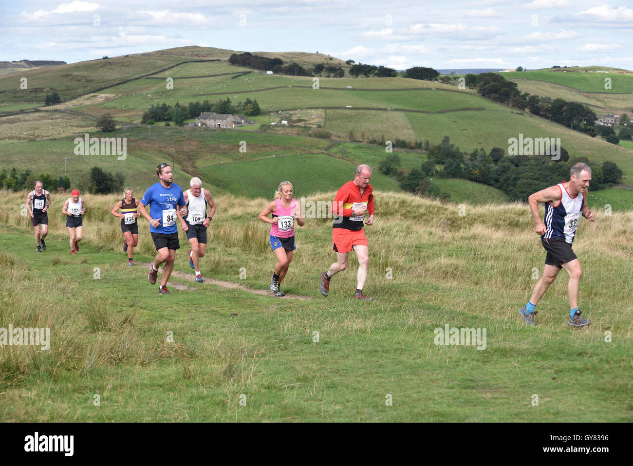 Little Hayfield, Derbyshire, UK. 17th Sept, 2016. Runners in the