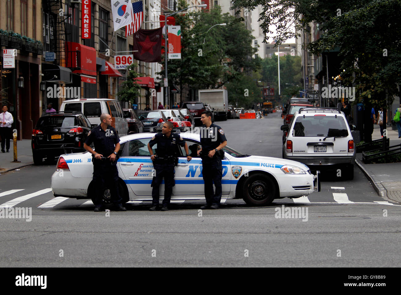 New York, United States. 18th Sep, 2016. Police guard a street in Chelsea near the scene of last night's explosion on New York's West 23rd Street between 6th and 7th Avenues in the Chelsea section of Manhattan. 29 people were injured in the blast which has been described by officials as intentional. Credit:  Adam Stoltman/Alamy Live News Stock Photo