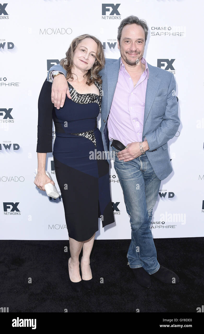 Sarah Steele Sarah Steele