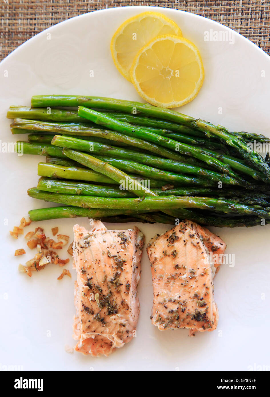 Asparagus and salmon Stock Photo - Alamy