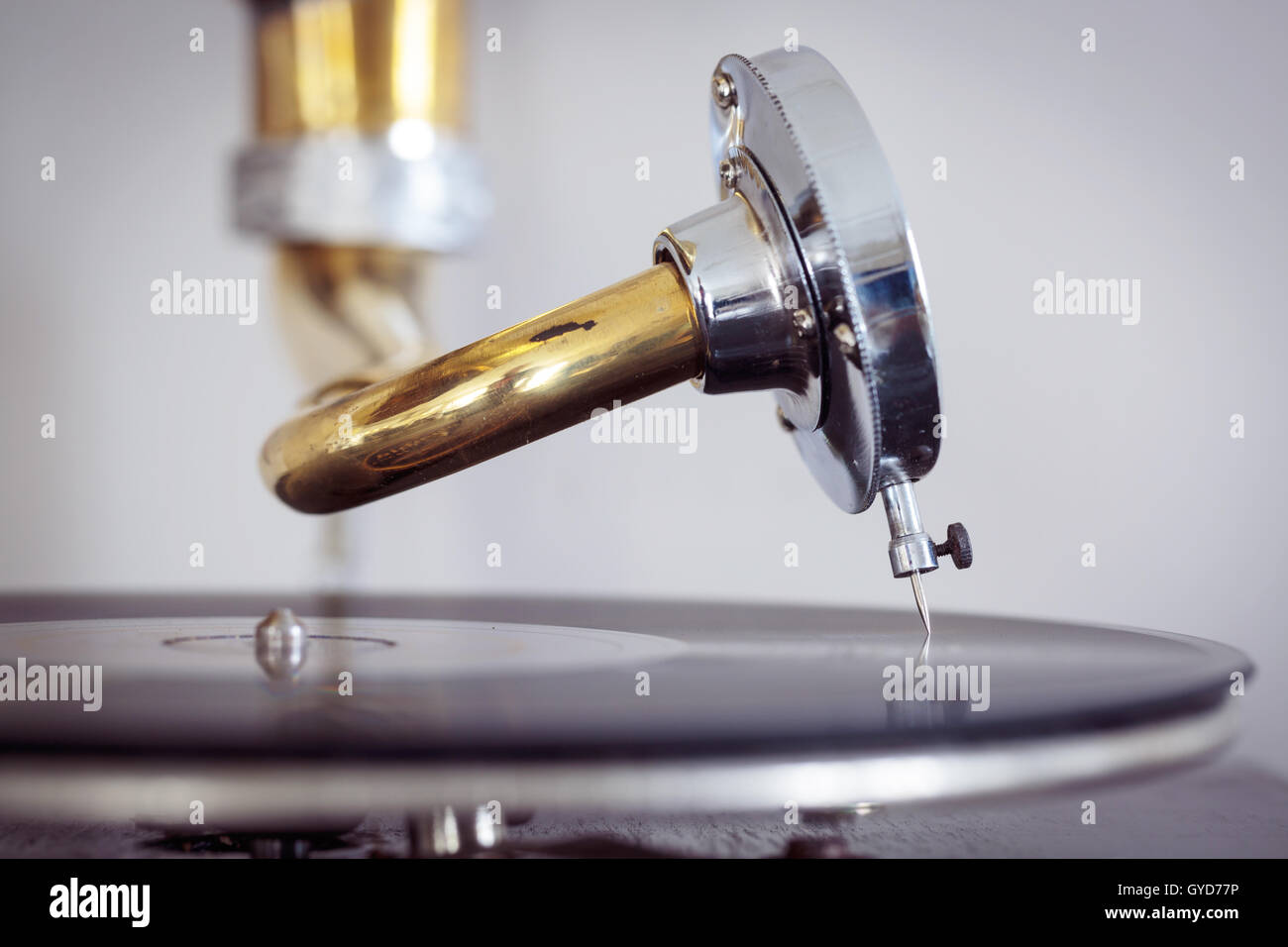 Closeup of a turntable needle from a vintage phonograph Stock Photo Alamy