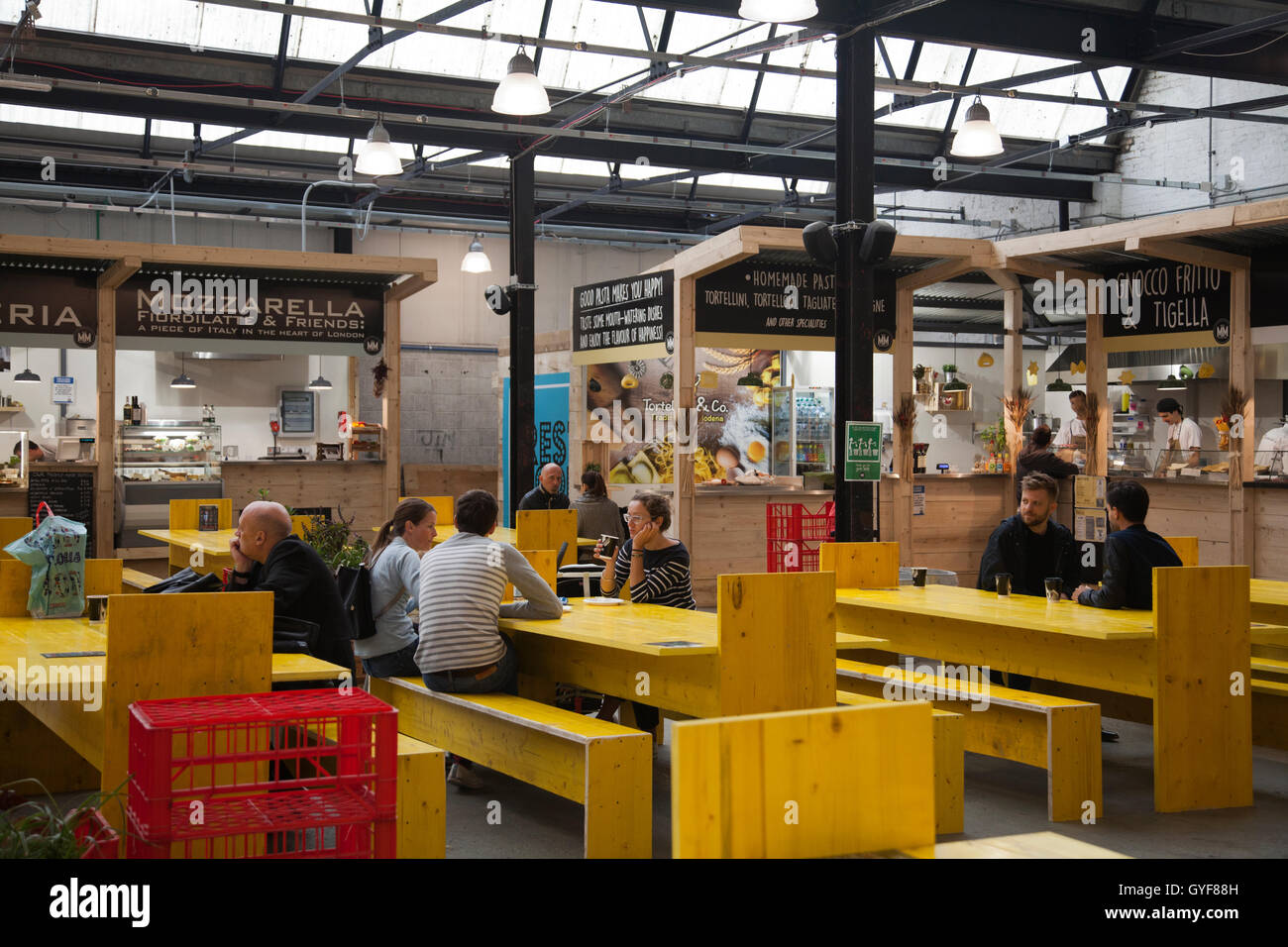 Mercato Metropolitano Italian Farmers Market on Newington Causeway in SE1 - London UK Stock Photo