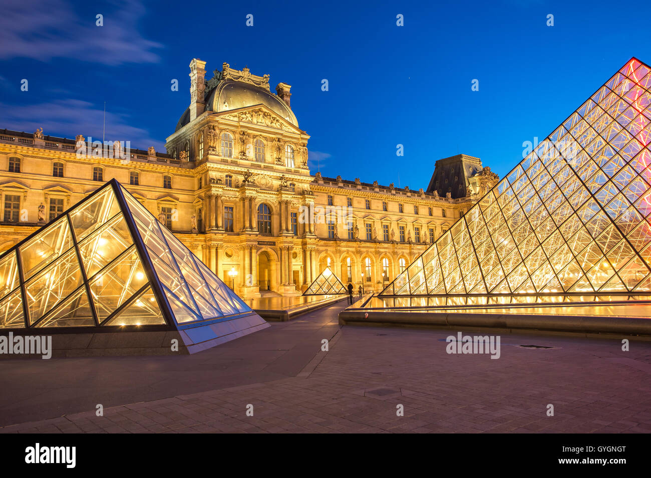 Louvre palace and museums hi-res stock photography and images - Alamy