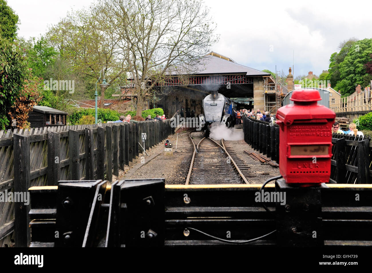 LNER Class A4 Pacific No 60007 "Sir Nigel Gresley" at Pickering station ...