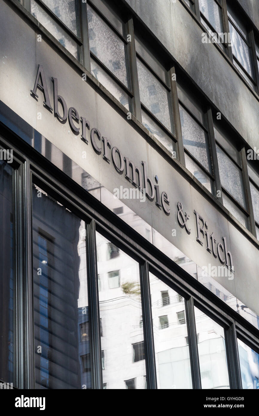 Abercrombie and fitch shop hi-res stock photography and images - Alamy