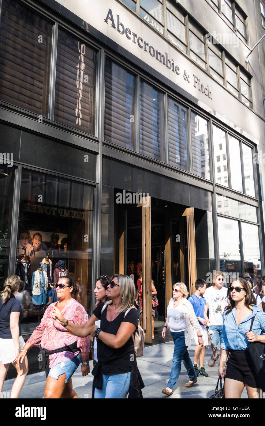 Abercrombie & Fitch Flagship Store Front, Fifth Avenue, NYC Stock Photo -  Alamy