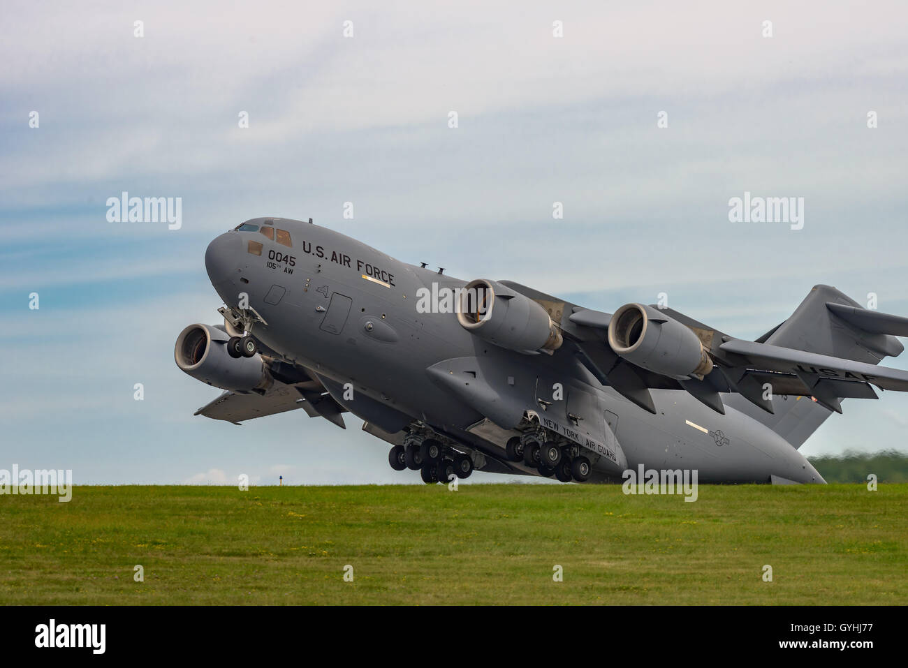 NEW WINDSOR, NY SEPTEMBER 3, 2016 Giant C17 Globemaster III taking