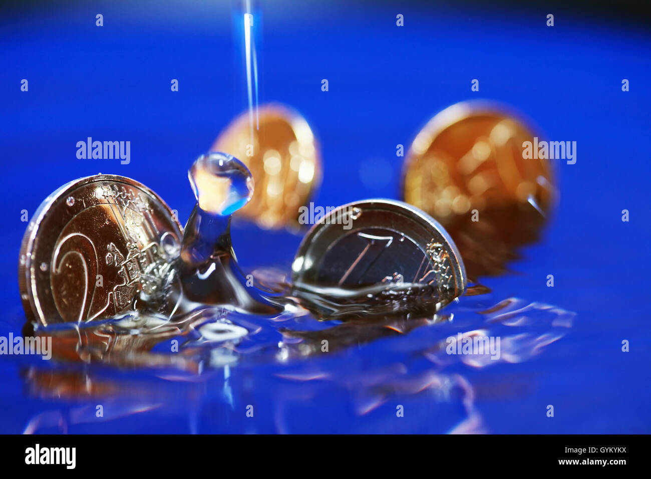 Coin sinking hires stock photography and images Alamy