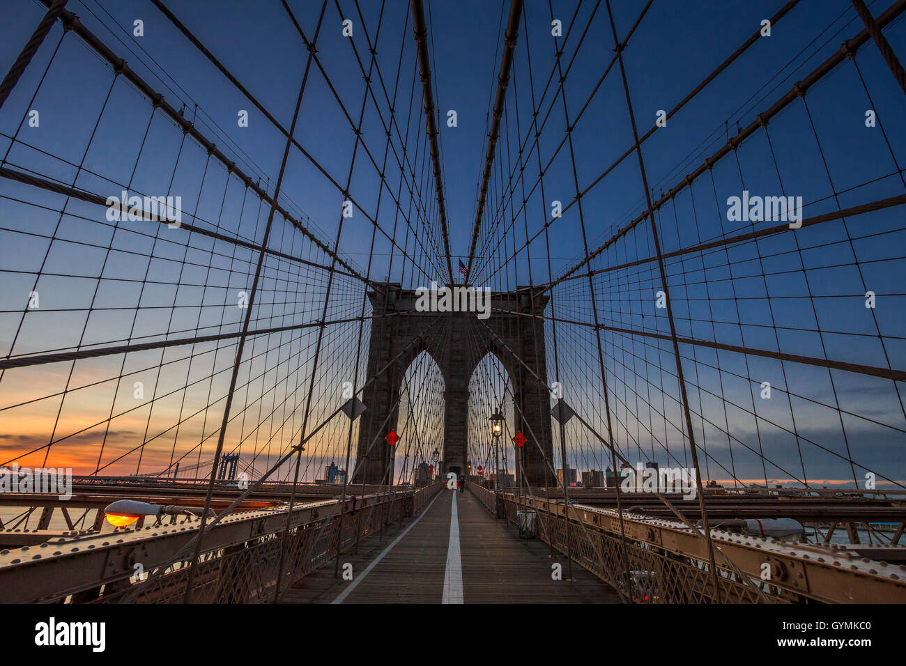 New York skyline in the Brooklyn Bridge Stock Photo - Alamy