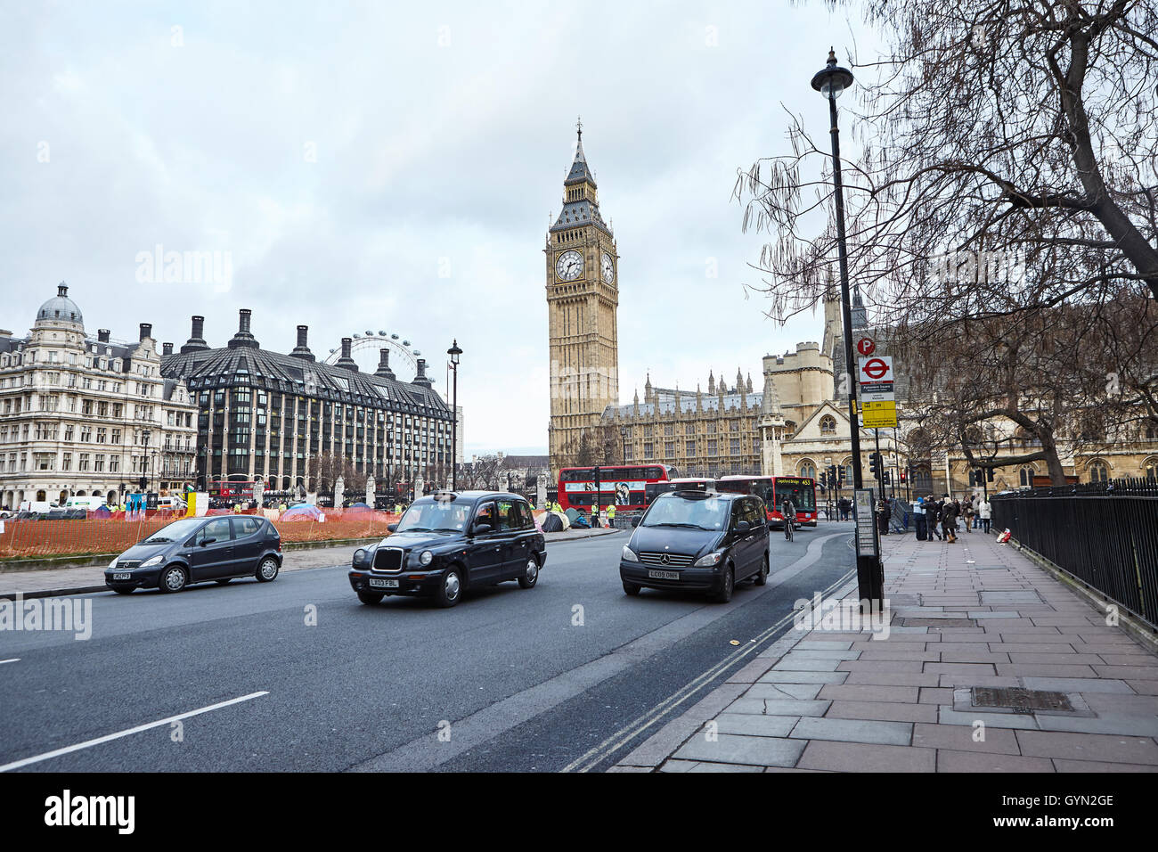 Road With Cars On The Background Of Big Ben And The Ferris Wheel In London The Area Palace Of Westminster And Westminster Abbey Stock Photo Alamy Road With Cars On The Background Of Big Ben And The Ferris Wheel In London The Area Palace Of Westminster And Westminster Abbey Stock Photo Alamy