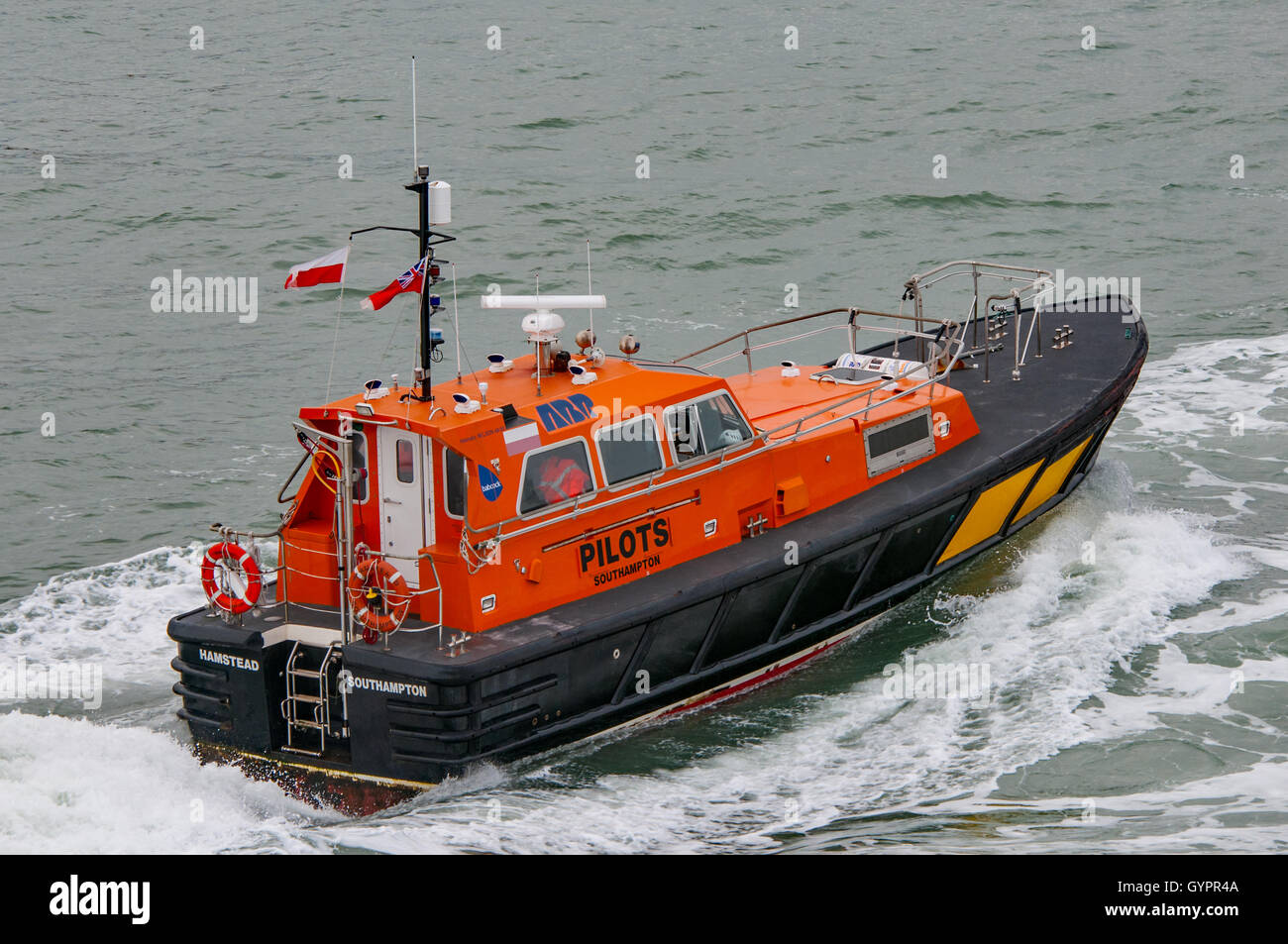 Pilot vessel returning to Portsmouth Stock Photo Alamy