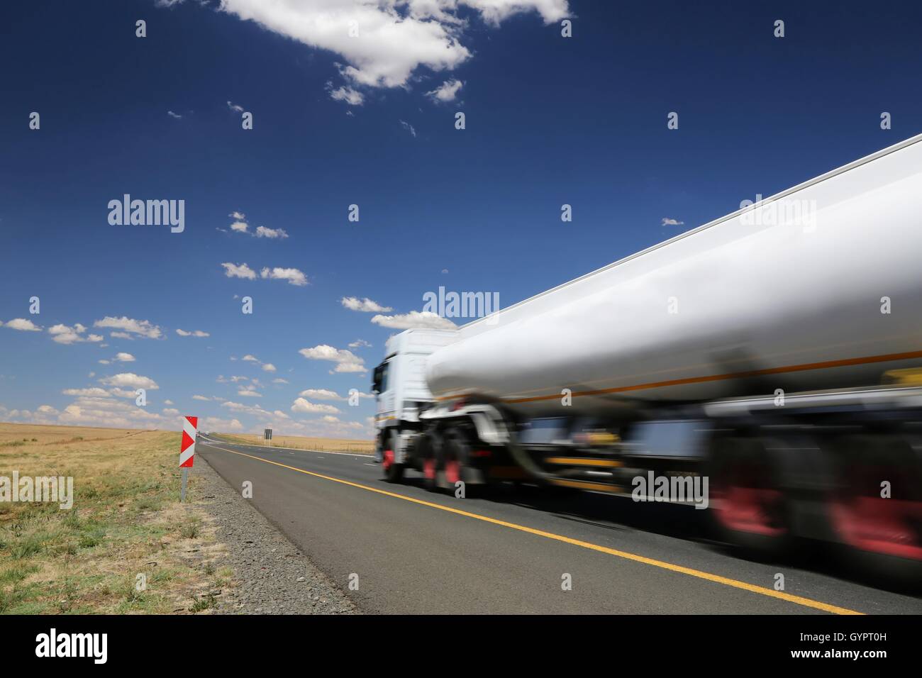 White Tanker Truck Stock Photo - Alamy