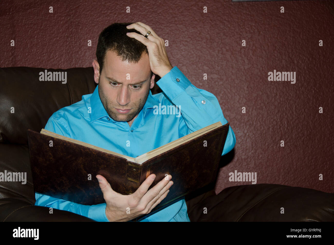 Photo confused shocked man hi-res stock photography and images - Alamy