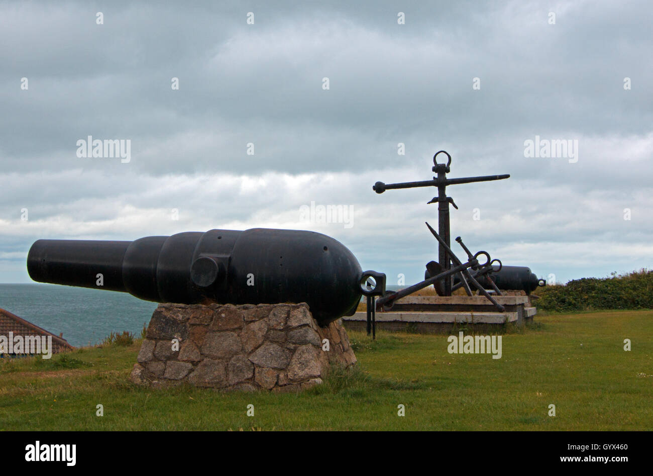 Monuments in the park hi-res stock photography and images - Alamy image.