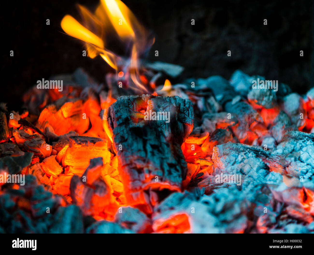 Charcoal and flames, grill fire, fire Stock Photo Alamy