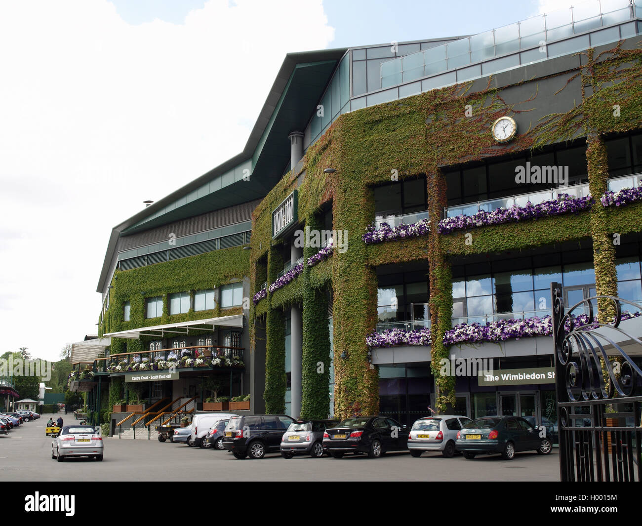 Outside of Centre Court at All England Lawn Tennis and Croquet Club
