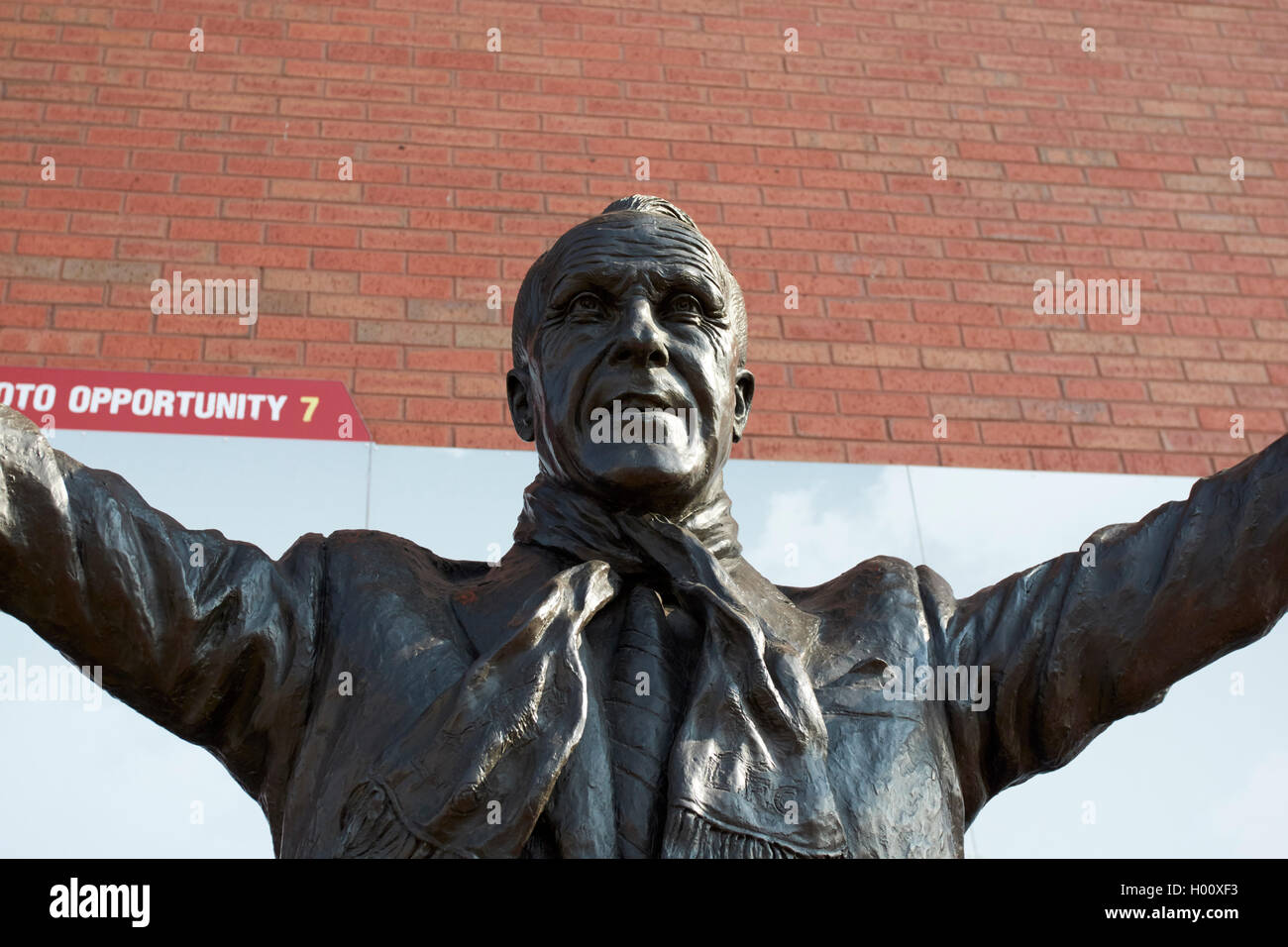 Bill Shankly statue at Liverpool FC anfield stadium Liverpool Merseyside UK Stock Photo