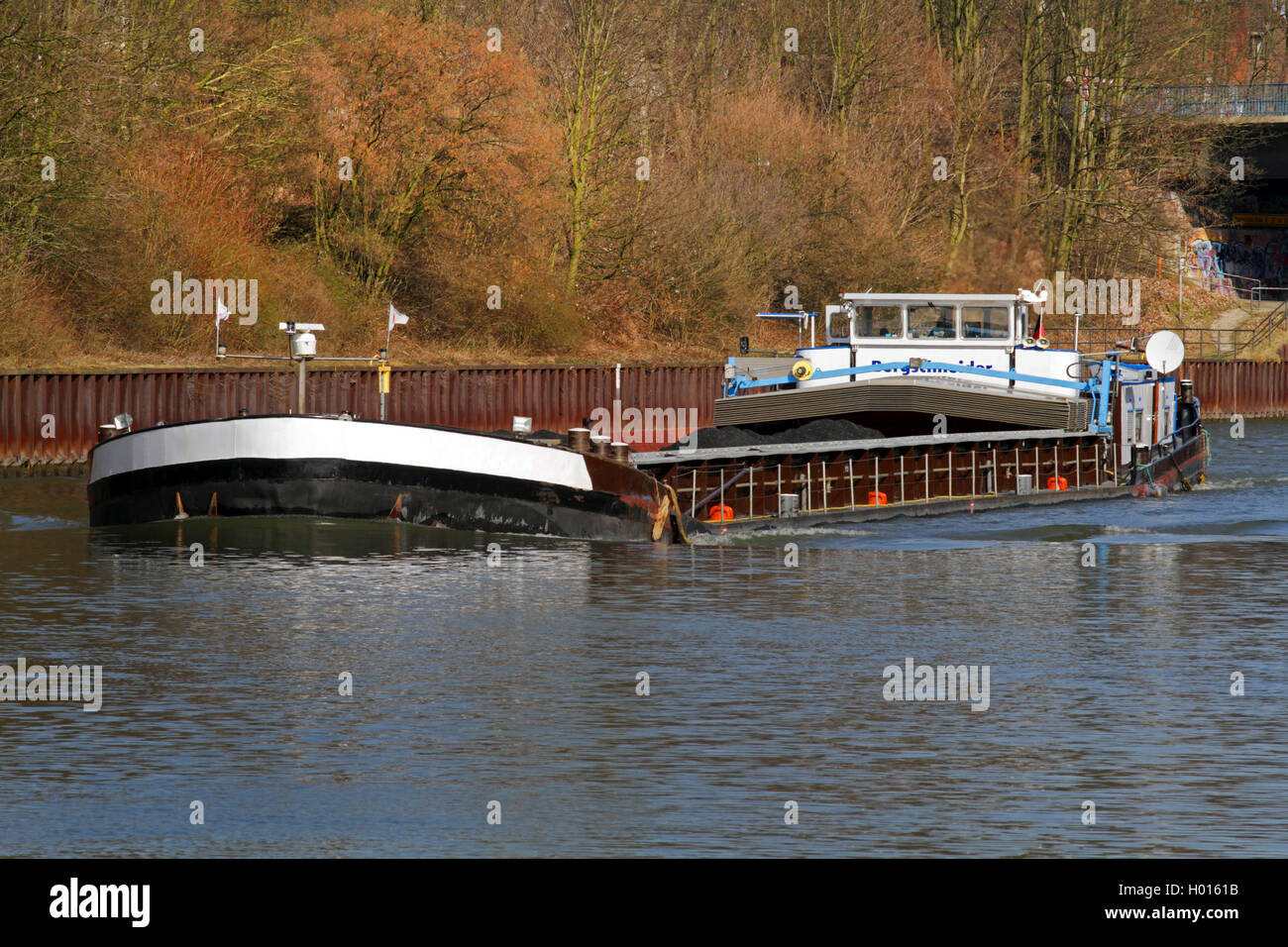 barge on waterway Rhein-Herne-Kanal, Germany, North Rhine-Westphalia, Ruhr Area, Bottrop Stock Photo