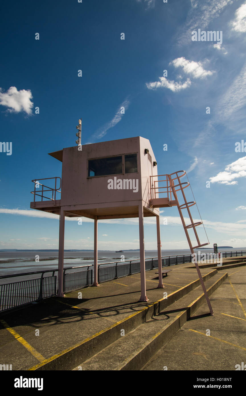 The distinctive pink yachtmaster hut on the Cardiff Bay Barrage breakwater was originally designed for local yacht clubs. Stock Photo