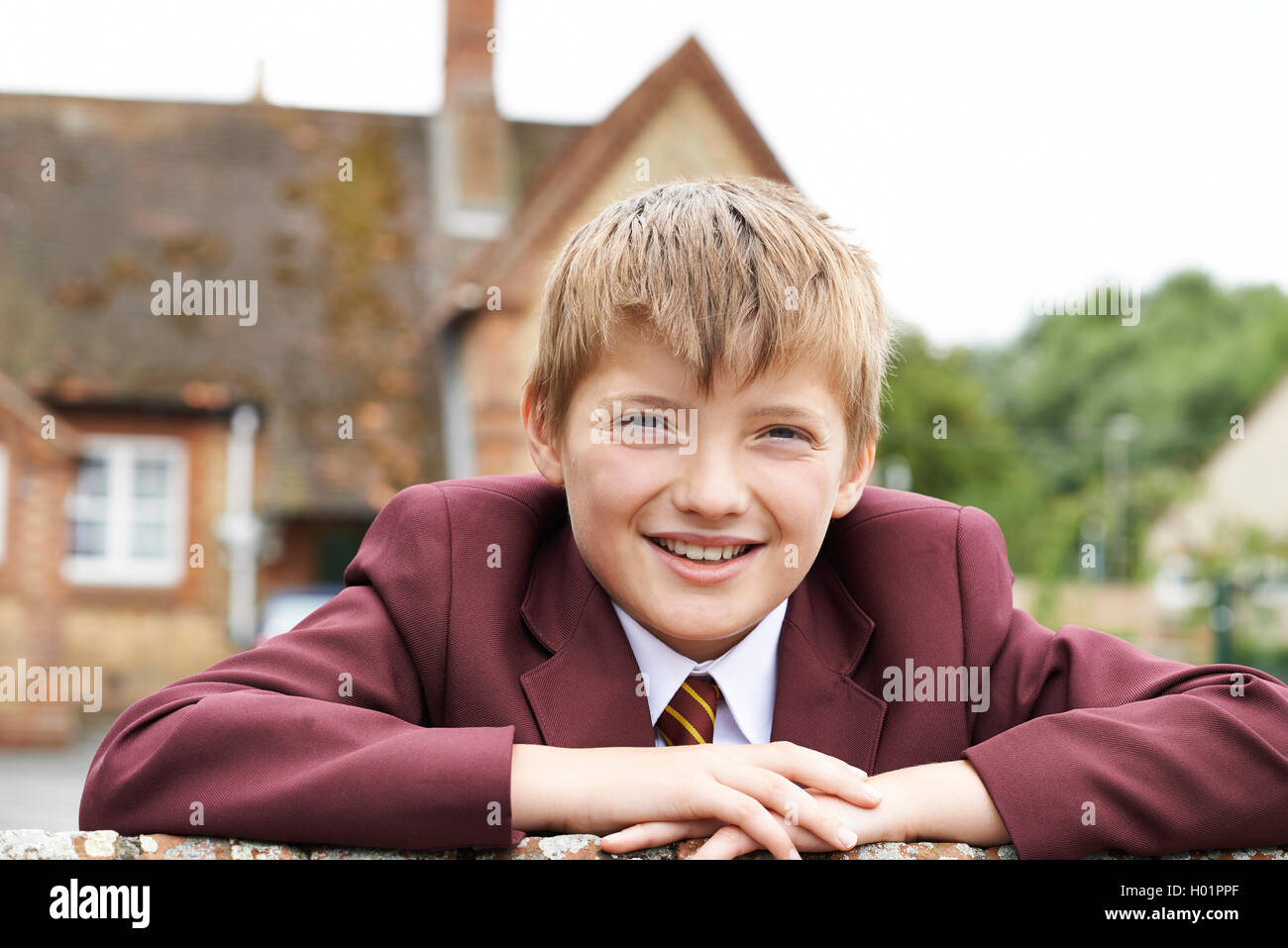 Boy school uniform hires stock photography and images Alamy